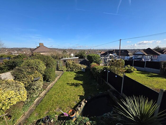 3 Bedroom Detached Bungalow To Rent In Lawns Way, Collier Row, Romford, RM5