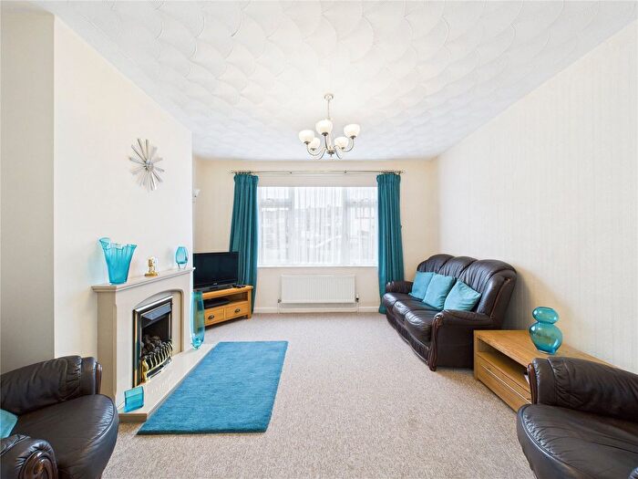 3 Bedroom Semi Detached House For Sale In Bloomfield Road, Bristol, BS4