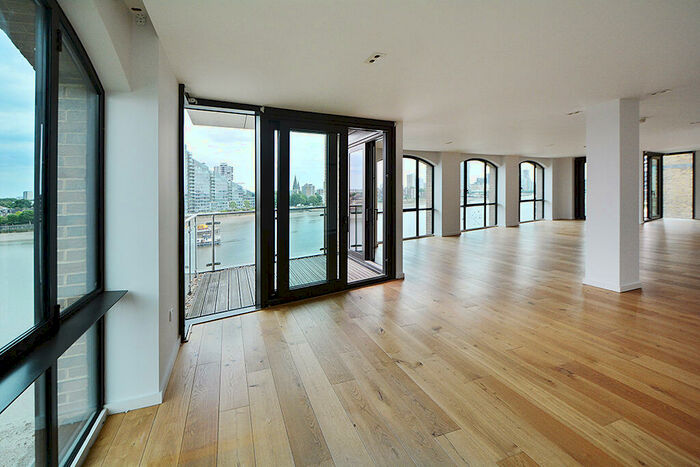 3 Bedroom Apartment To Rent In Lots Road, London, SW10