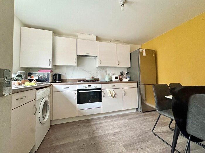 4 Bedroom Terraced House To Rent In Goosefoot Road, Bristol, BS16