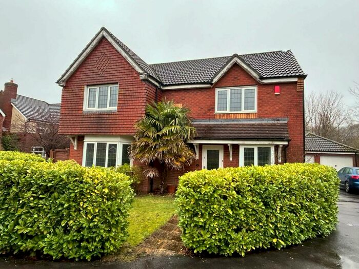 4 Bedroom House To Rent In Huron Drive, Liphook, GU30