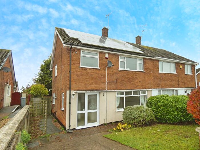 3 Bedroom Semi-Detached House To Rent In Cambridge Road, Rainworth, NG21