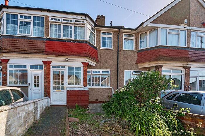 3 Bedroom Terraced House For Sale In Hallford Way, Dartford, Kent, DA1