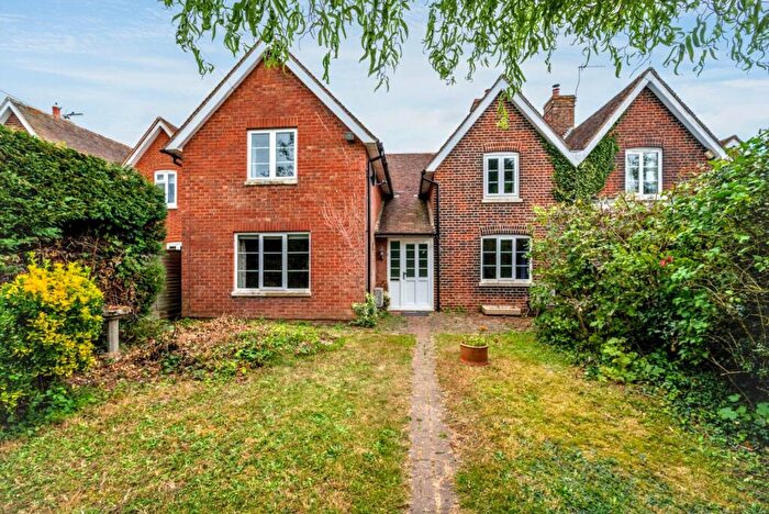 4 Bedroom Semi-Detached House For Sale In Whitstable Road, Blean, CT2