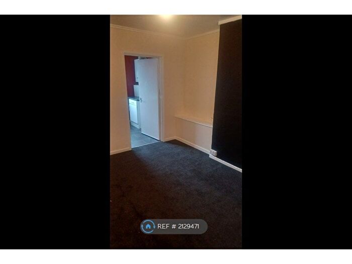 1 Bedroom Flat To Rent In Burns Avenue, Cumnock, KA18