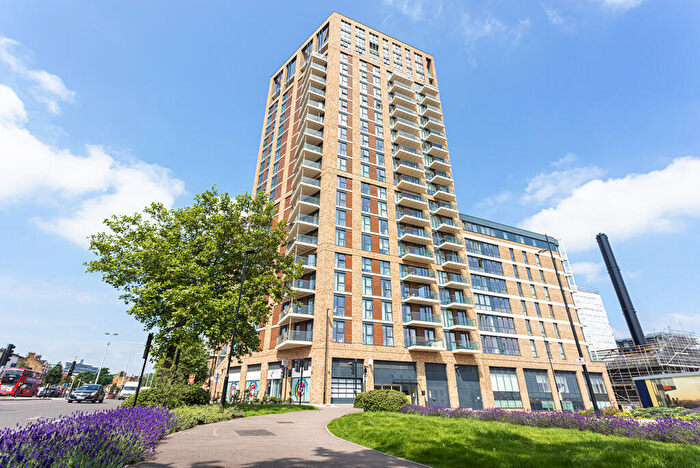 2 Bedroom Apartment For Sale In Victory Parade, Woolwich, SE18