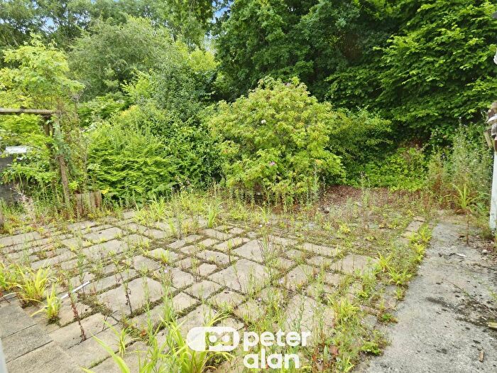 2 Bedroom Detached Bungalow For Sale In Brynffynon Close, Aberdare, CF44
