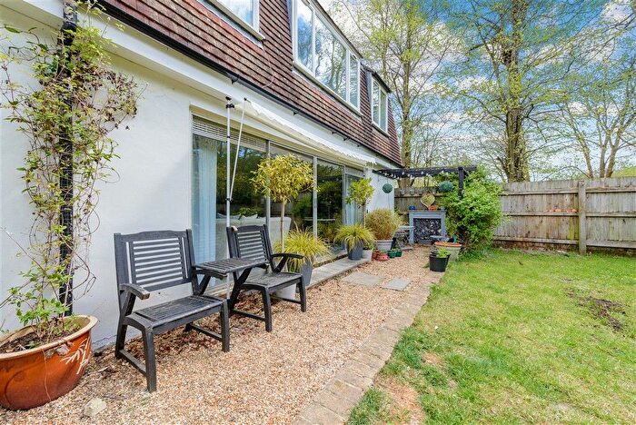 4 Bedroom Detached House For Sale In London Road, Farningham, Kent, DA4