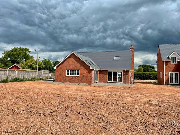 3 Bedroom Detached House For Sale In Allensmore, Hereford, HR2