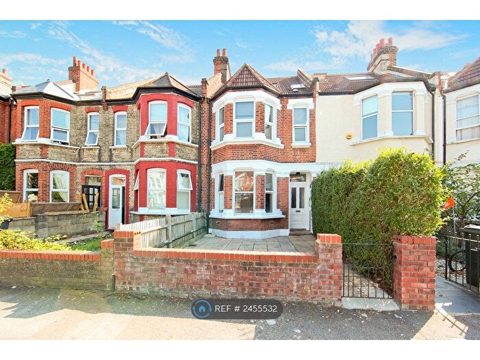 1 Bedroom Flat To Rent In Lewin Road, London, SW16