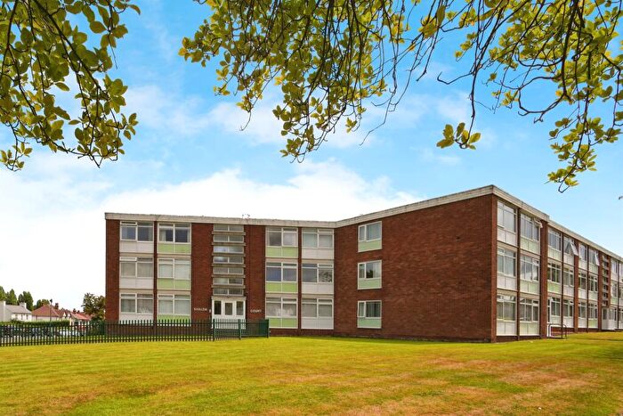 3 Bedroom Apartment For Sale In Shalem Court, Wirral, CH63