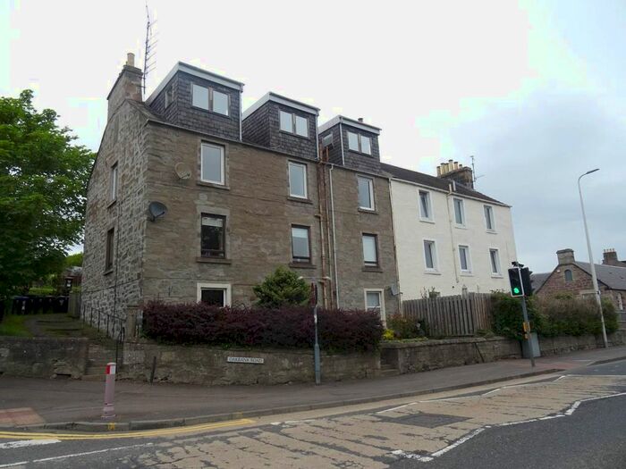 4 Bedroom Flat To Rent In Oakbank Road, Perth, PH1