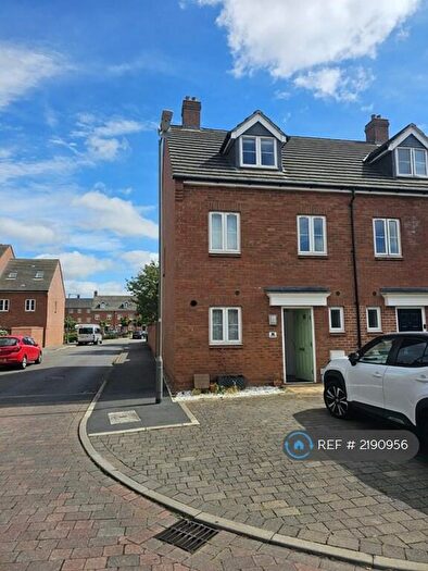 3 Bedroom Semi-Detached House To Rent In Chappell Close, Aylesbury, HP19