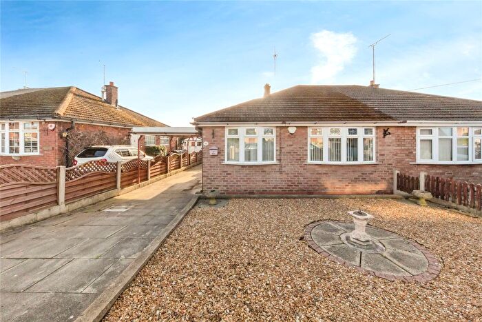 2 Bedroom Bungalow For Sale In Westbourne Avenue, Crewe, Cheshire, CW1