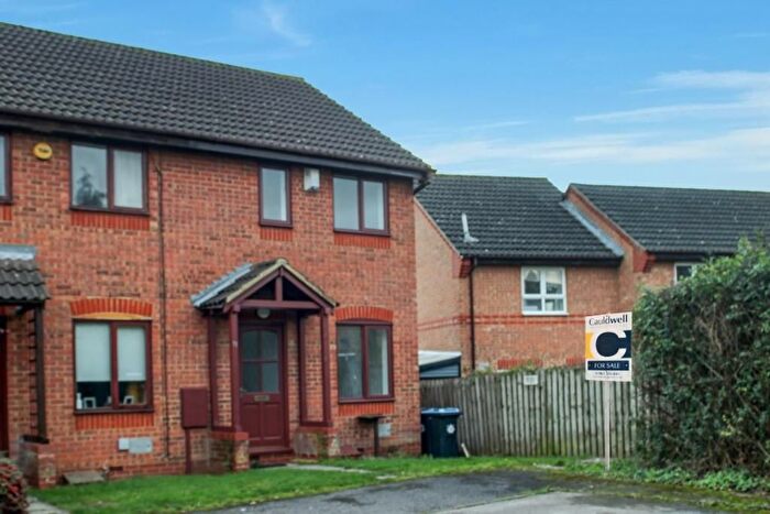 2 Bedroom Property For Sale In Denchworth Court, Emerson Valley, Milton Keynes, MK4