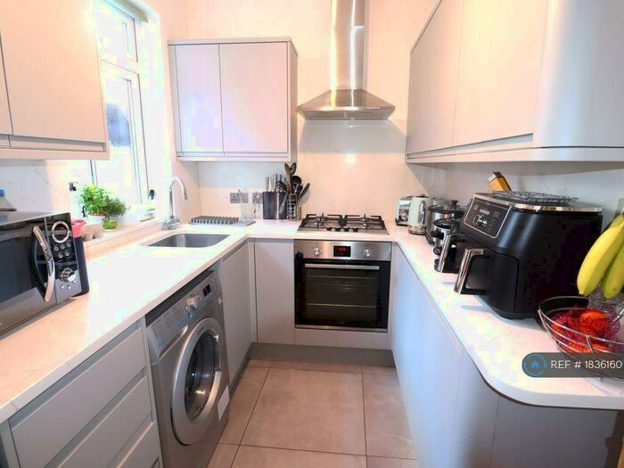 2 Bedroom End Of Terrace House To Rent In Brampton Street, Ashton-On-Ribble, Preston, PR2
