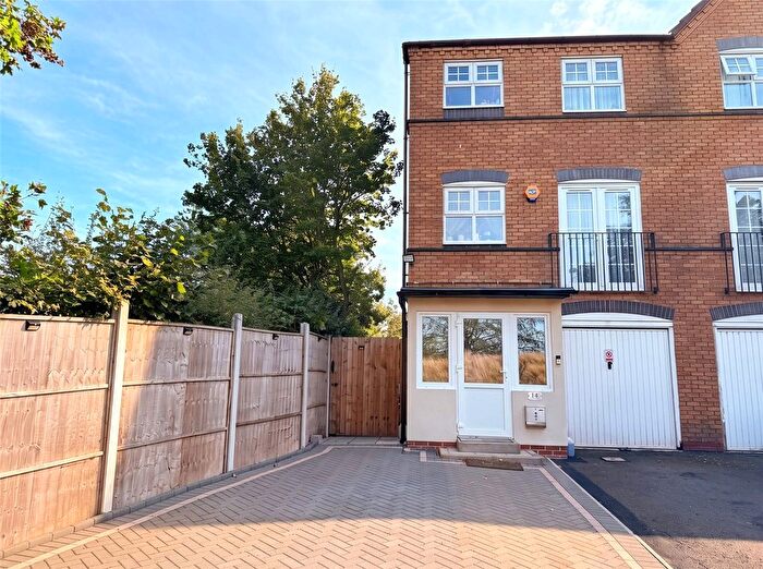 3 Bedroom End Of Terrace House For Sale In Bradley Road, Donnington, Telford, Shropshire, TF2