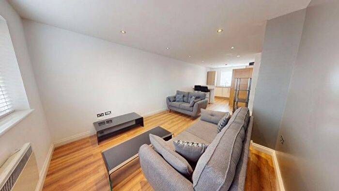 2 Bedroom Flat To Rent In Mint Drive, Hockley, B18