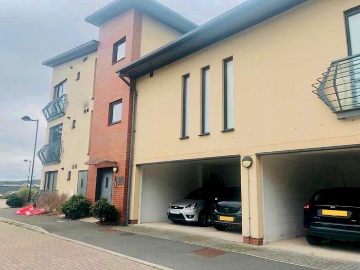 2 Bedroom Flat To Rent In Hayman Crescent, Broome Manor, Swindon SN3