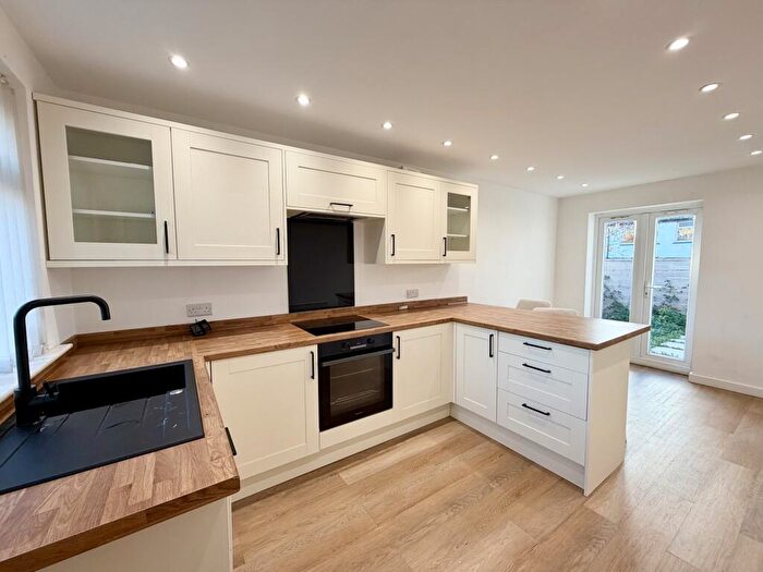 2 Bedroom Semi Detached House To Rent In Limefield Avenue, Brierfield, BB9