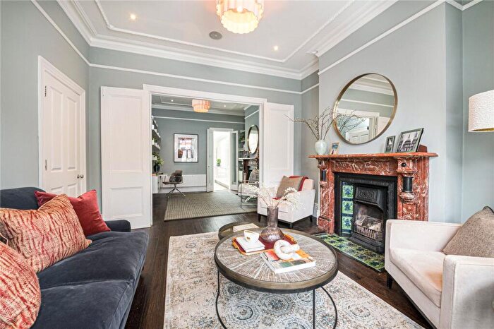 5 Bedroom Terraced House For Sale In Broxash Road, London, SW11