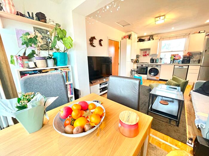 2 Bedroom Flat To Rent In Conewood Street, London, N5