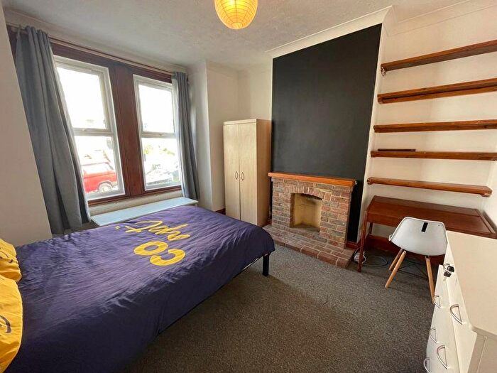 5 Bedroom Terraced House To Rent In Brading Road, Brighton, BN2