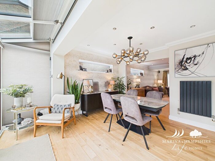 4 Bedroom Detached House For Sale In Bellair Rd, Havant, PO9