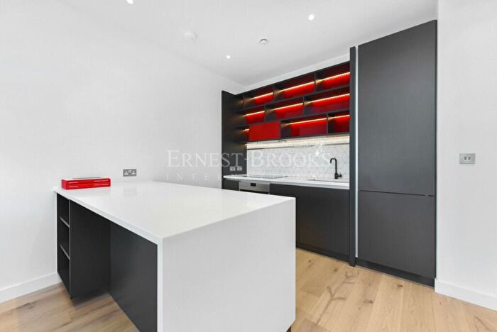 2 Bedroom Apartment To Rent In Bridgewater House, City Island, Canning Town, E14