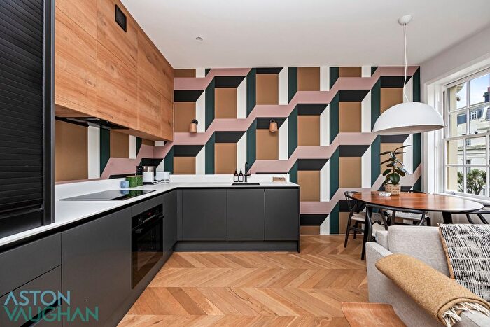 1 Bedroom Flat To Rent In Oriental Place, Brighton, East Sussex, BN1