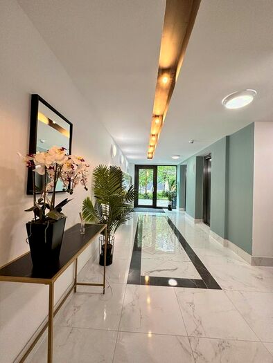 1 Bedroom Flat To Rent In Gramophone Lane, Hayes, UB3