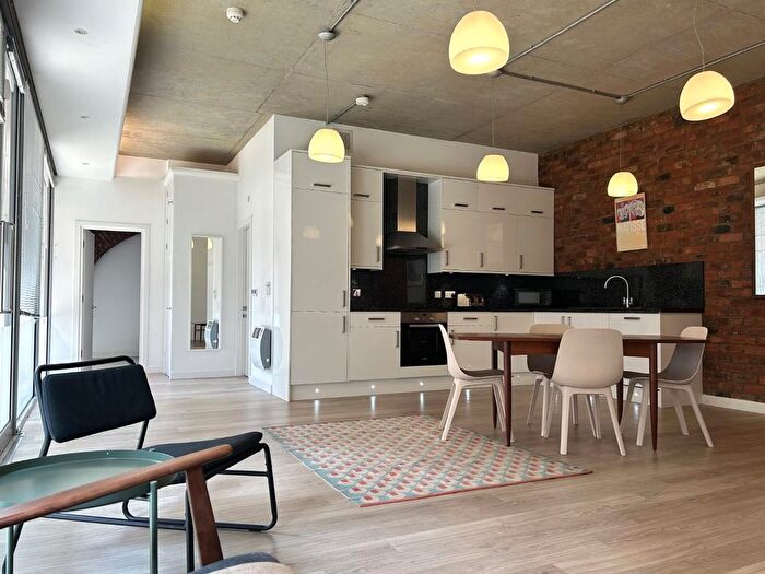 2 Bedroom Flat To Rent In Neptune Street, Leeds, LS9