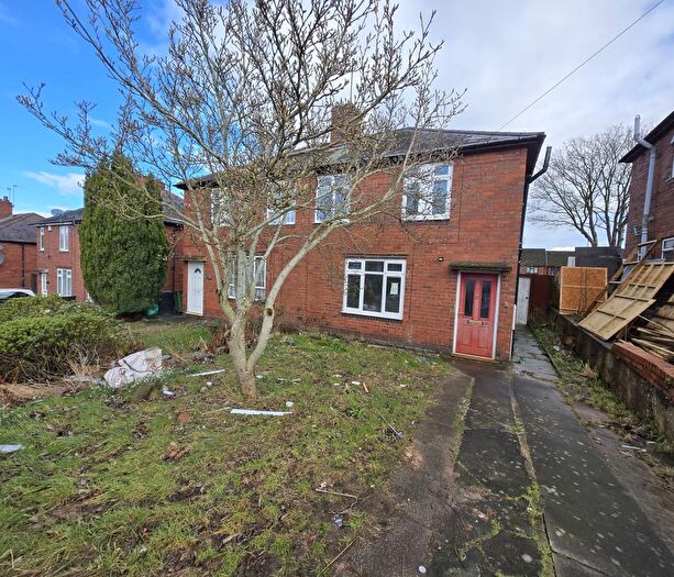 3 Bedroom Semi-Detached House To Rent In High Park Road, Halesowen, West Midlands, B63