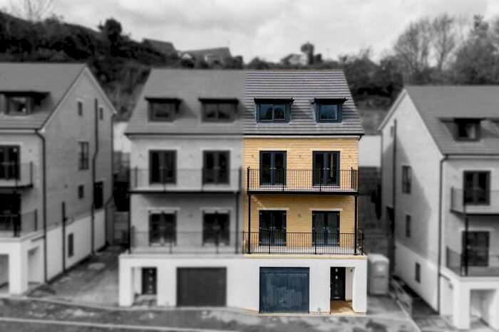 5 Bedroom Detached House To Rent In Plot, Ridge Court, Leeds, LS13