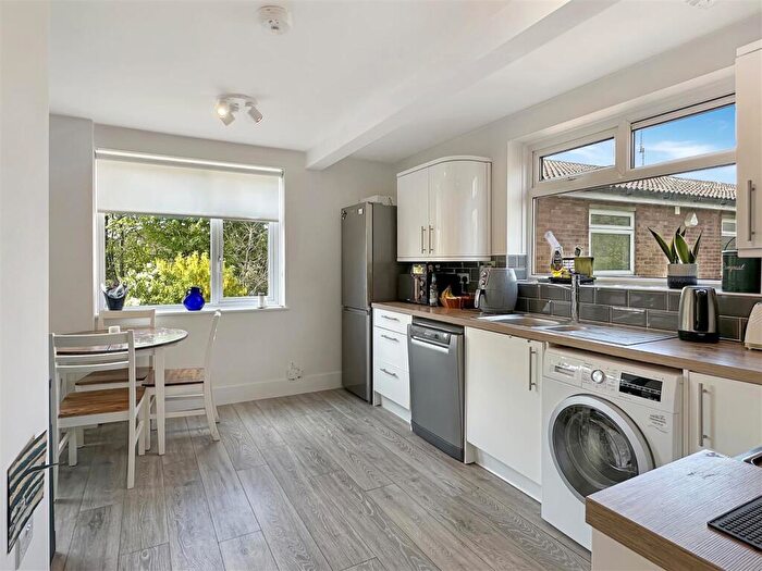 2 Bedroom Flat To Rent In Codon Court, Union Lane, Cambridge, CB4