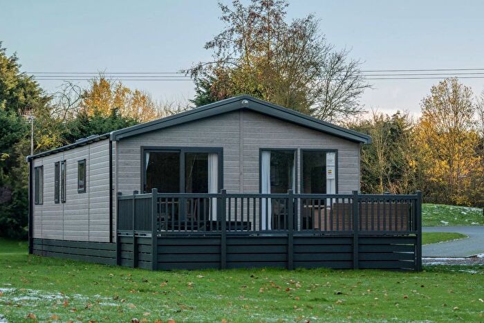 2 Bedroom Lodge For Sale In Sandholme Business, Sandholme Road, Gilberdyke, Brough, HU15