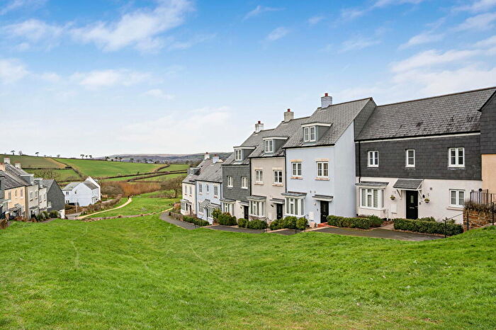 3 Bedroom Terraced House For Sale In Little Orchard Close, Modbury, PL21