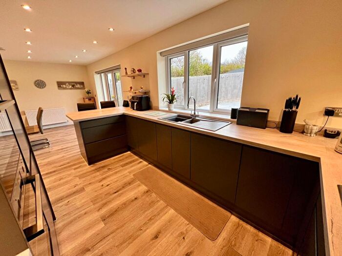 3 Bedroom Bungalow For Sale In Estuary Gardens, Thornton, FY5