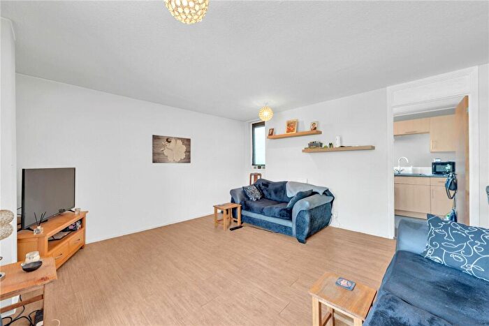 2 Bedroom Apartment For Sale In Westwell Close, Orpington, Kent, BR5