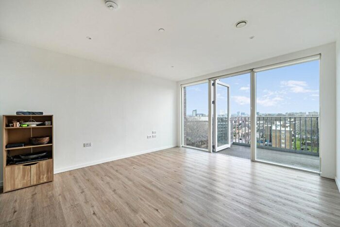 1 Bedroom Apartment For Sale In Timberyard Street, London, SE8