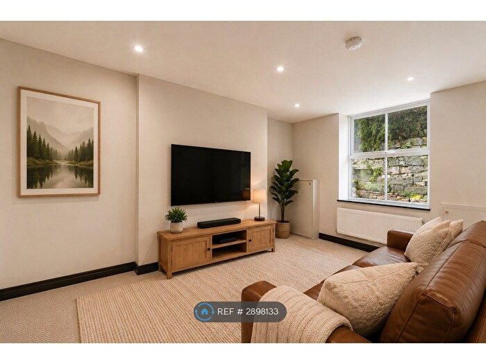 2 Bedroom Semi-Detached House To Rent In Milton St, Bury, BL0
