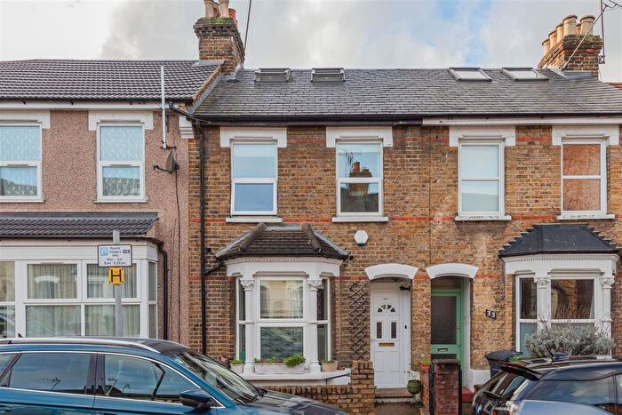 3 Bedroom Terraced House For Sale In Gaywood Road, Walthamstow, E17