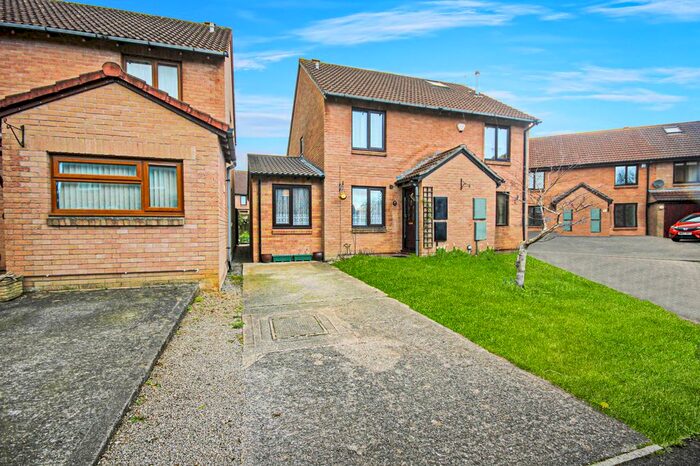 2 Bedroom Semi-Detached House To Rent In Nuthatch Drive, Bristol, BS16