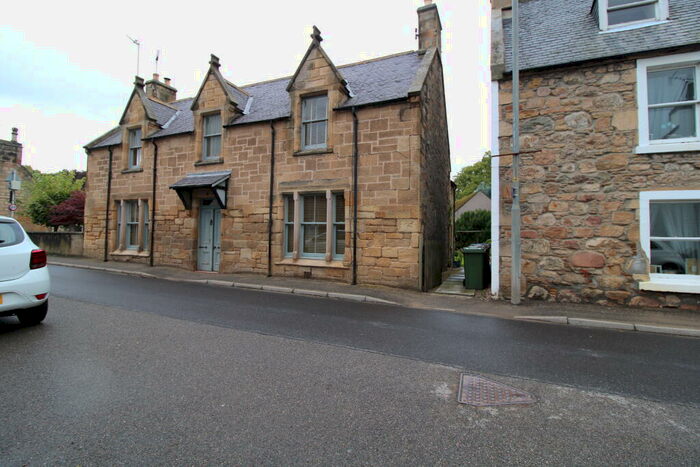 3 Bedroom Town House For Sale In Academy Street, Tain, IV19
