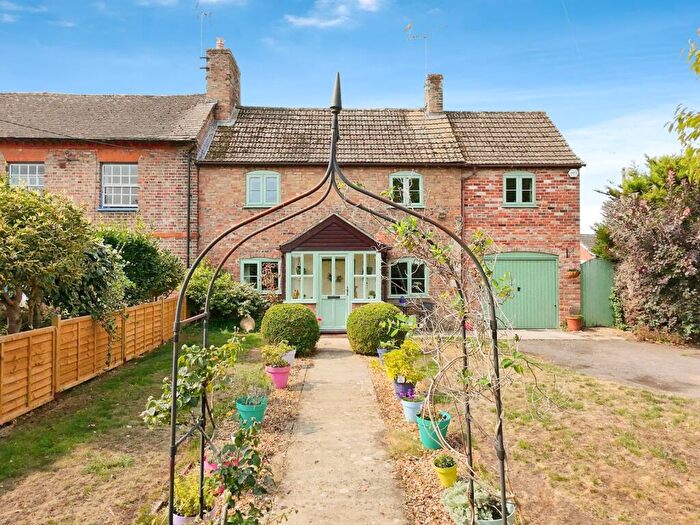 5 Bedroom Semi-Detached House For Sale In Churchend, Slimbridge, Gloucester, Gloucestershire, GL2