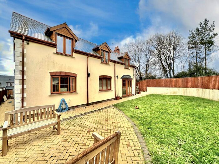 5 Bedroom Detached House For Sale In Sageston Fields, Sageston, Tenby, SA70