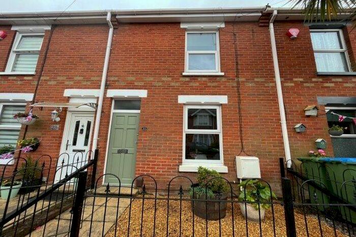 2 Bedroom Property To Rent In Pointout Road, Southampton, SO16