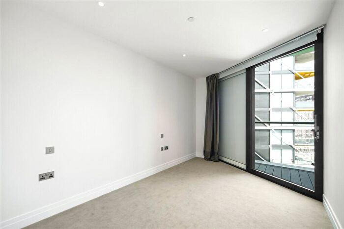 2 Bedroom Apartment To Rent In Riverlight Quay London, SW11
