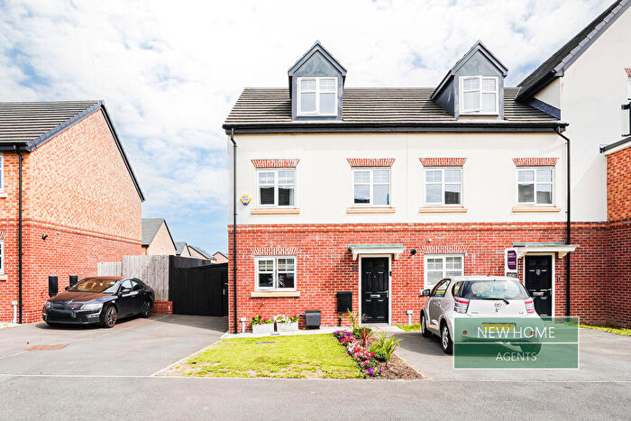 3 Bedroom End Of Terrace House For Sale In Stothert Street, Atherton, Manchester, M46