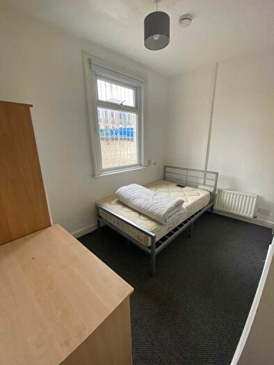 4 Bedroom Flat To Rent In Upperbrook Street, Manchester, M13